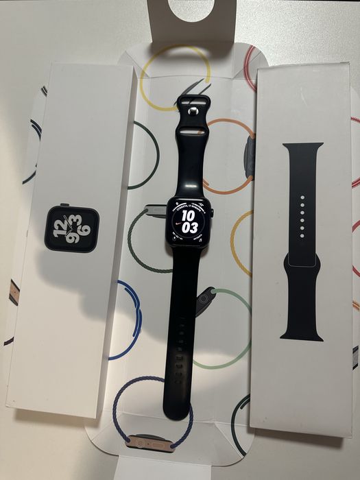 Apple Watch SE 44 mm
