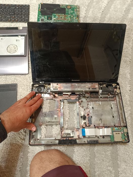Lenovo Z580 состояние на фото