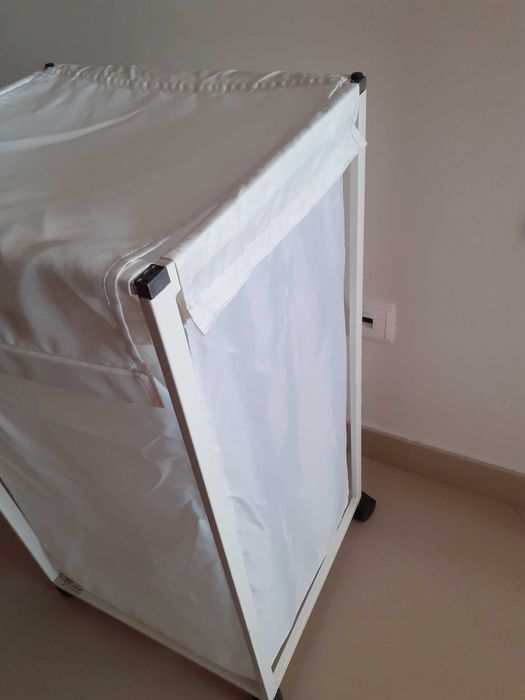 Estrutura cesto de lavandaria Ikea com rodas