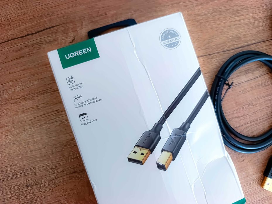 Zestaw nowych kabli USB-A, USB-B, USB-A mini, Display port do drukarki