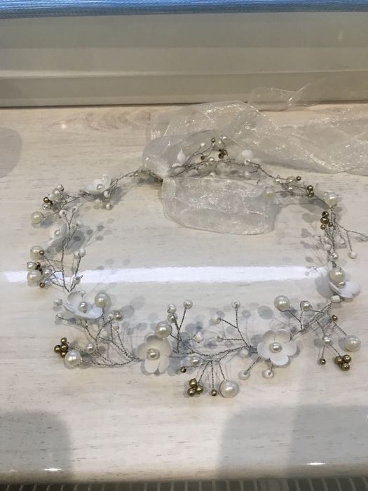 Біле плаття для дівчинки,віночок