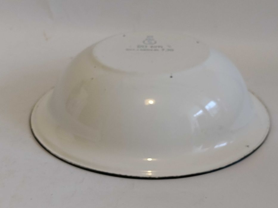 SILESIA- Miseczka  stara Emalia  Biała  20 cm