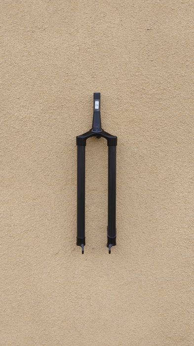 Widelec mtb carbonowy pod koło z tarczą 29 cali sterówka tapered