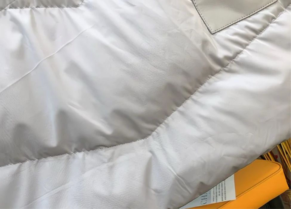 Жіночий пуховик MaxMara з натуральним хутром норки