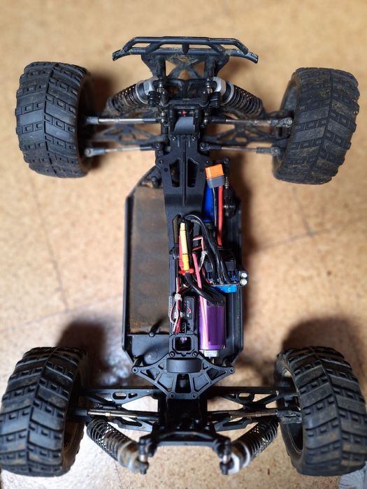 Carro eletrico 1/10