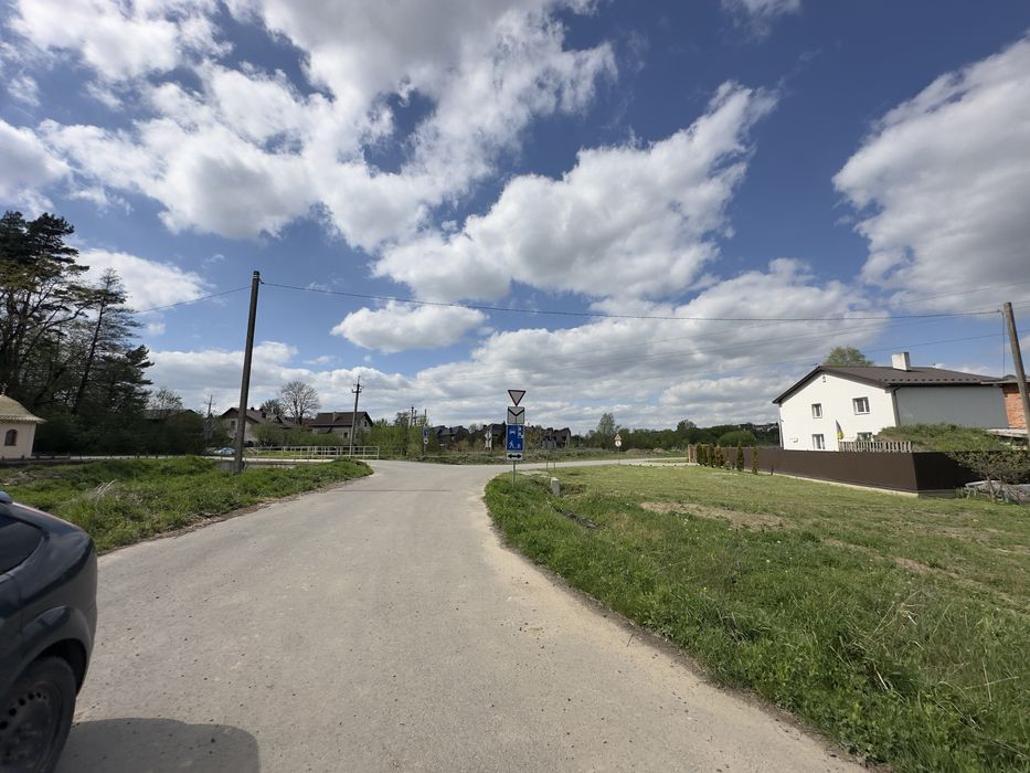 Класна ділянка Зубра під будівництво 10 сот