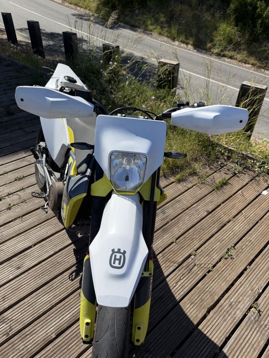 Supermoto husqvarna 701 SM