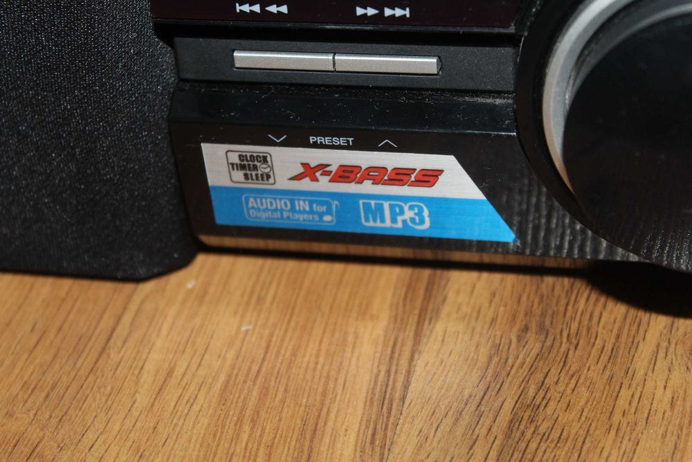 SHARP Wieża stereo FM CD/MP3 AUX Wysyłka