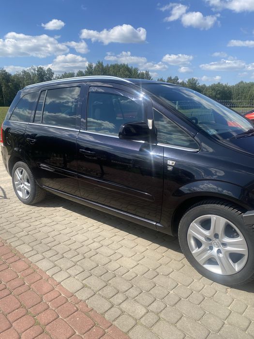 OPEL ZAFIRA 2011 • 7‑osobowa • LPG • 244 000 km •