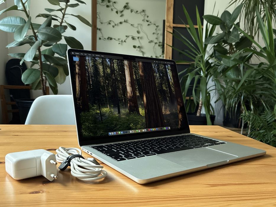 Apple MacBook Air 2022, 13, m2, 8cpu, 10gpu, 16gb, 256gb