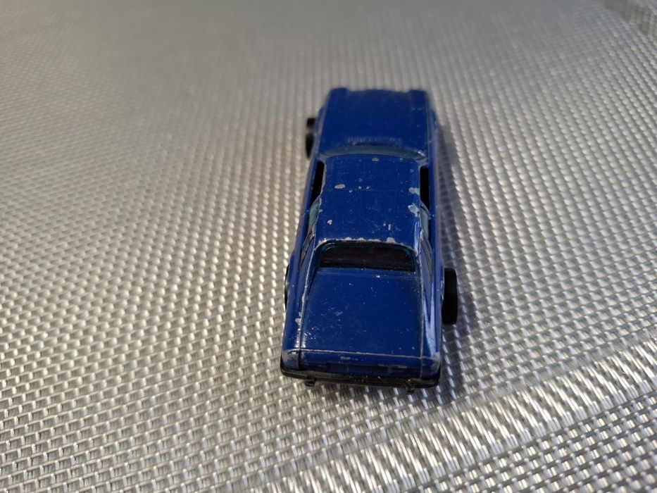 Hot wheels Jaguar XJS skala 1:64