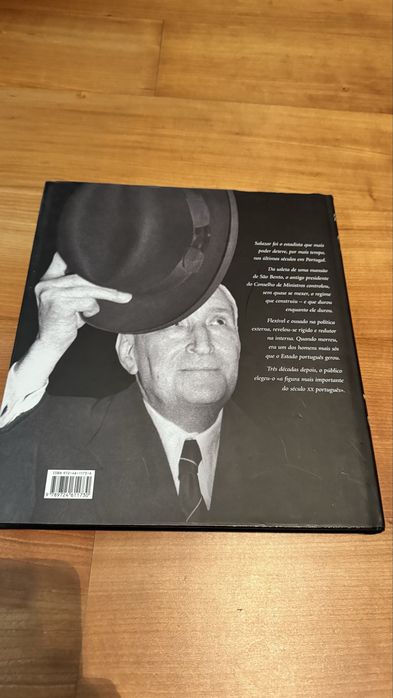 Livro Salazar fotobiografia