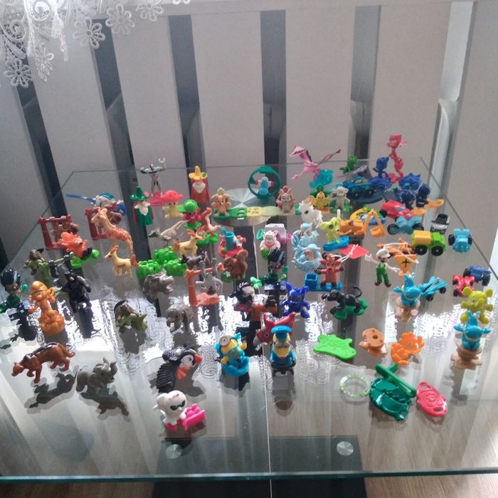 Figurki, zabawki z Kinder niespodzianki 72szt zestaw