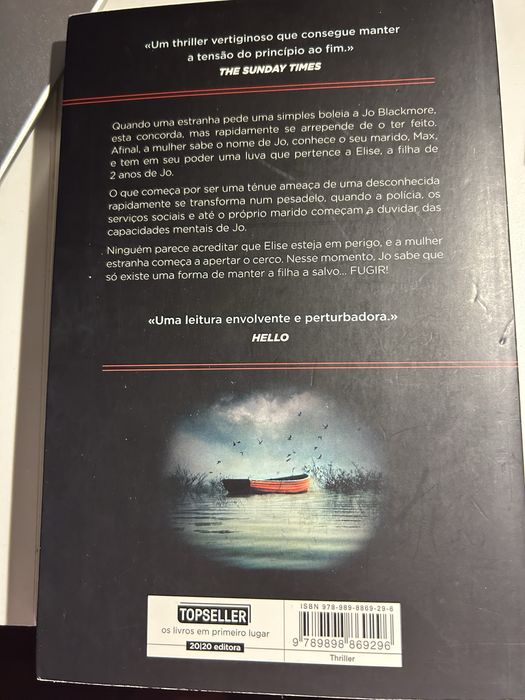 Em Fuga- C.L. Taylor