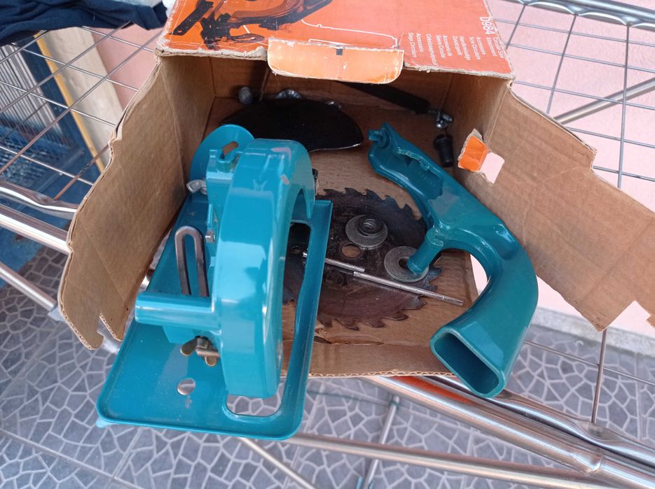 serra circular bLack & Decker