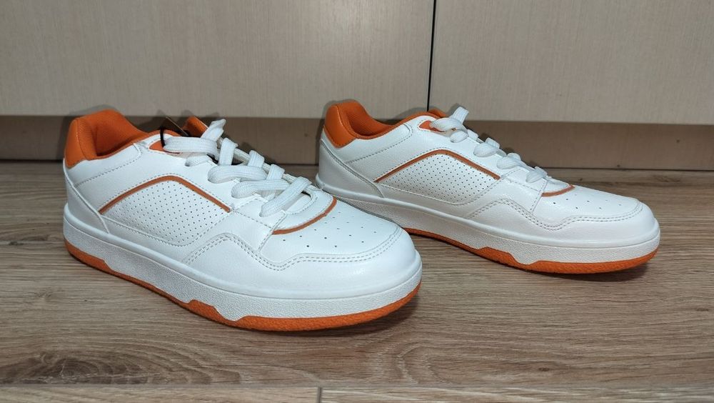 Кроссовки Anna Field. Размер 39