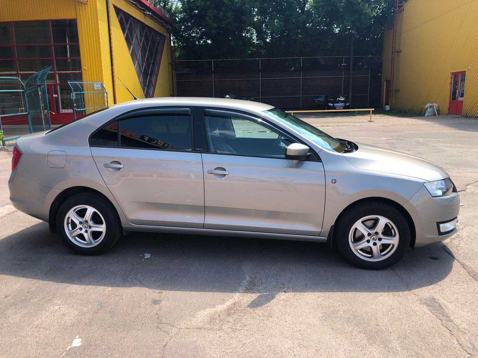 Продам Skoda Rapid