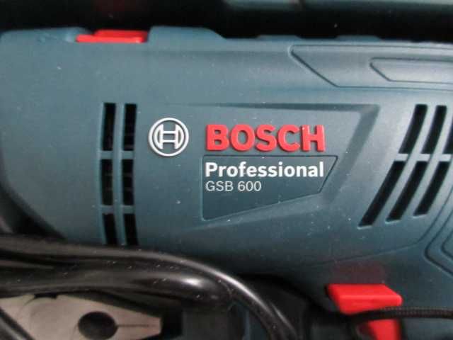 Wiertarka udarowa BOSCH Pro GSB 600 + walizka