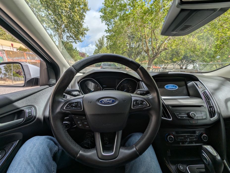 Ford Focus SW 1.0 EcoBoost 125cv | Automático | Correia Nova