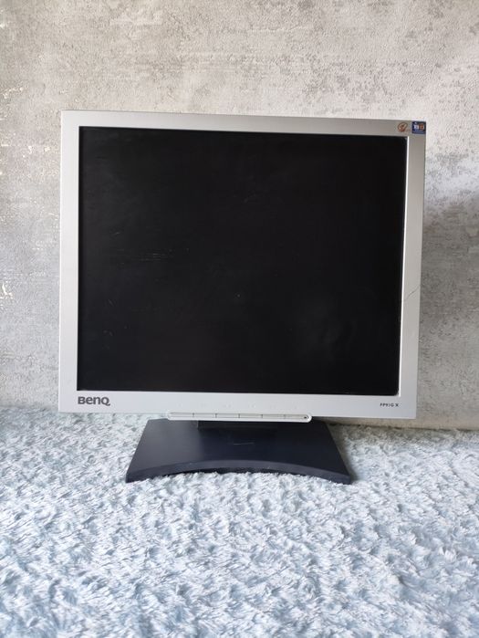 19" Монитор BenQ FP91G X (DVI, VGA) / Рабочий