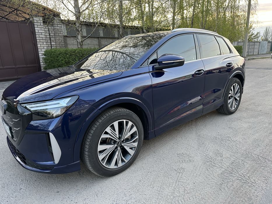 Audi Q-4 etron S-Lain