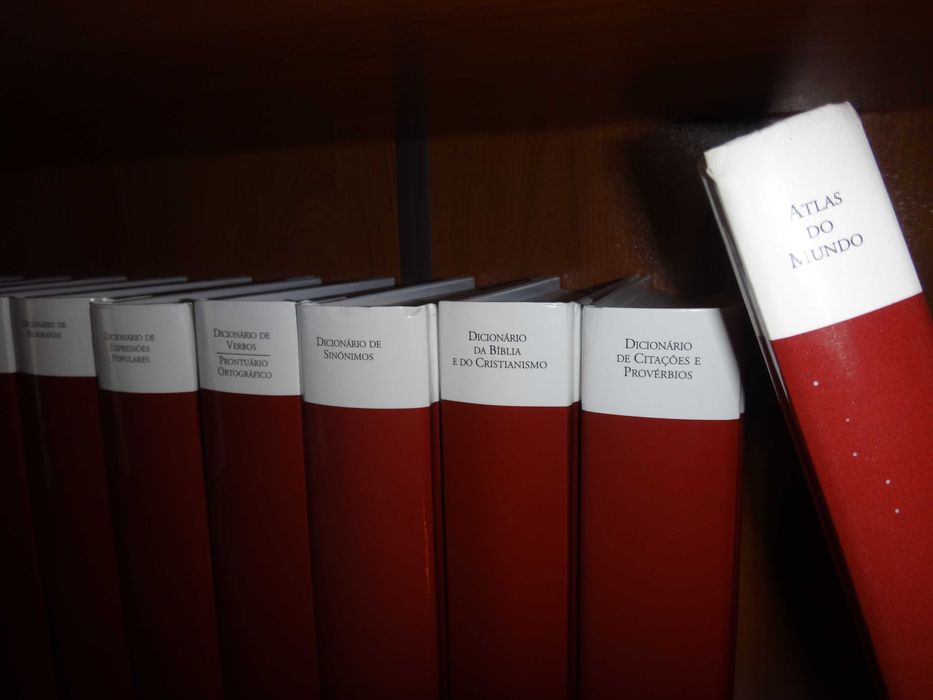 Grande Enciclopédia Universal