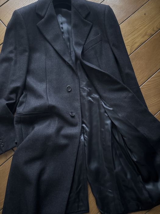 Продам мужское пальто Armani оригинал