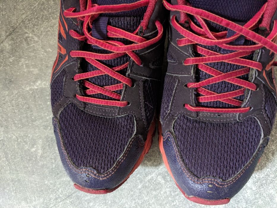 Кросівки для дівчинки Asics Gore-tex 35р