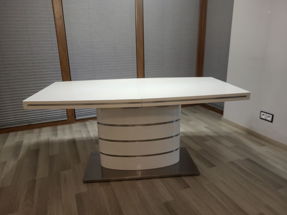 Stół rozkładany nowoczesny