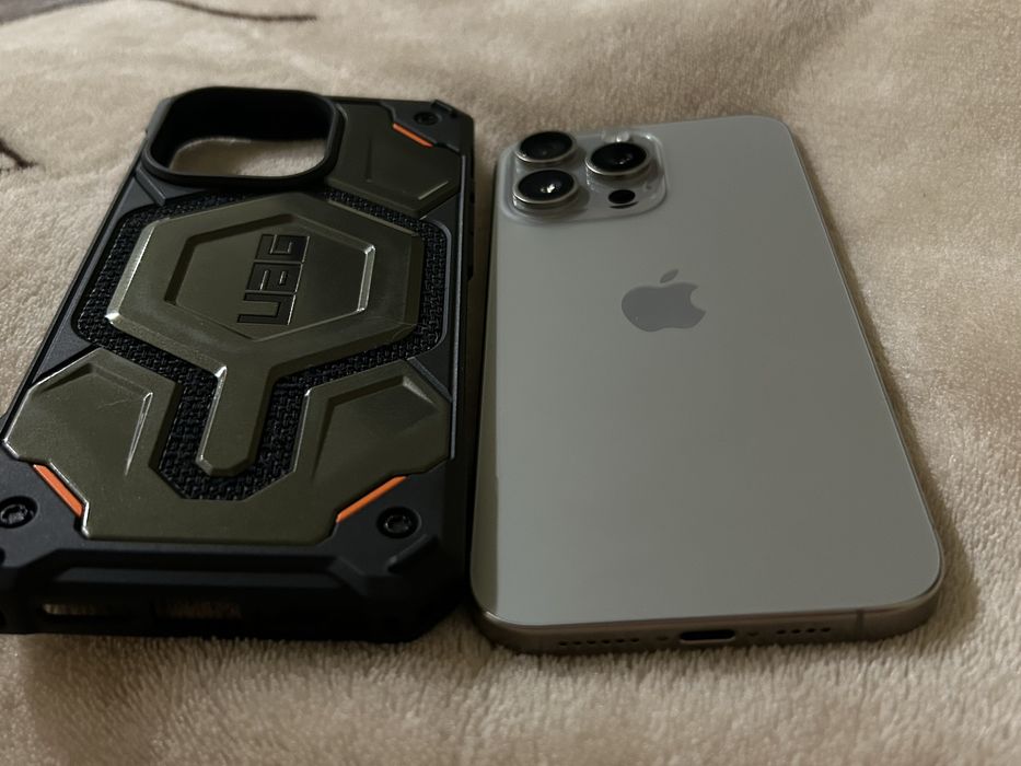 продам  iphone 15 pro max 256 neverlock e-sim, в идеальном состоянии