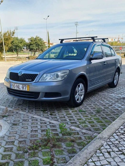 Skoda Octavia 1.6 TDI Jan/2013 - Muito Estimada