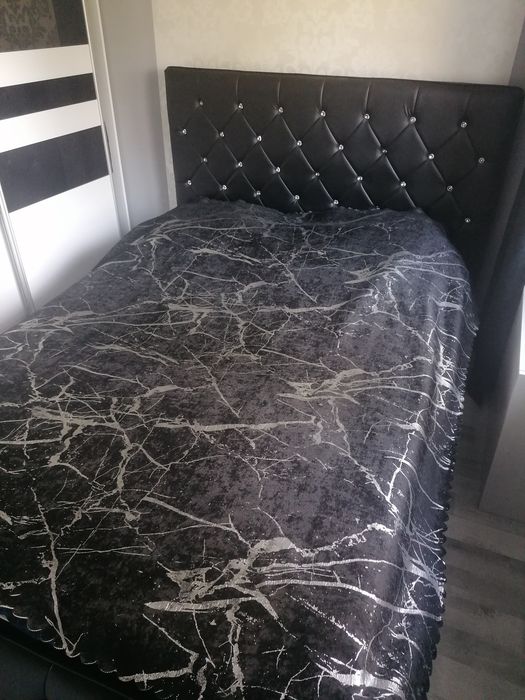Sypialnia w stylu glamour