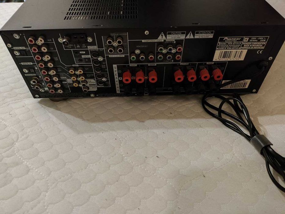 Ресивер Pioneer VSX-D714 в гарному стані