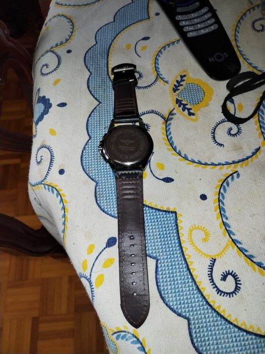 Relógio  novo 18€