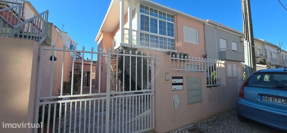 Moradia T7 para venda