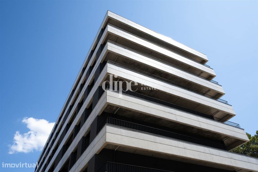 Apartamento T3, novo, no Salgueiral