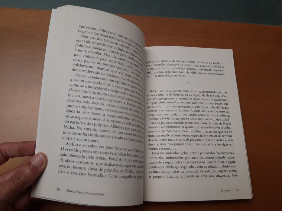 Colecção "Estaline: A Corte do Czar Vermelho" do Expresso