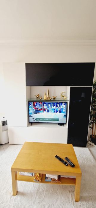 Móvel de sala (TV, livros, gavetas, prateleiras)