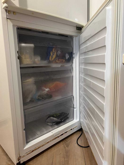 Холодильник Whirpool