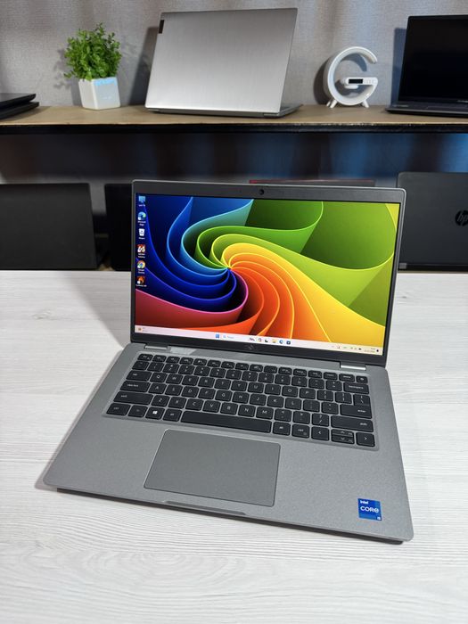 Ноутбук Dell Latitude 5421/i5-11400H/16 Gb/256 Gb/Intel UHD Graphics