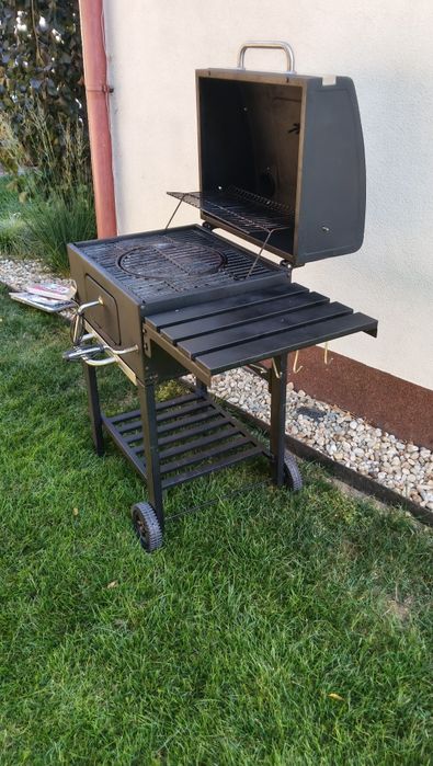 Grill węglowy ogrodowy