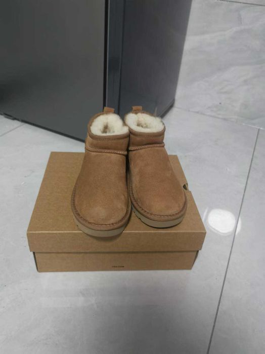 UGG Classic Ultra mini R.38