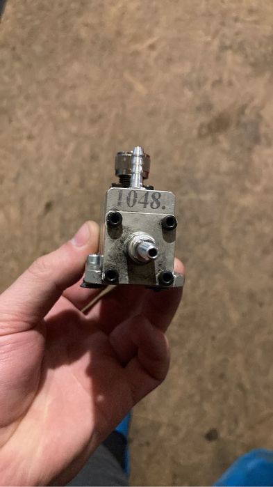 Продам запчастини. блок gps,блок трубки піто.