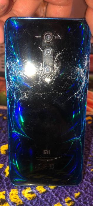 Продаю телефон. Xiaomi M9Т на 128 ГБ.