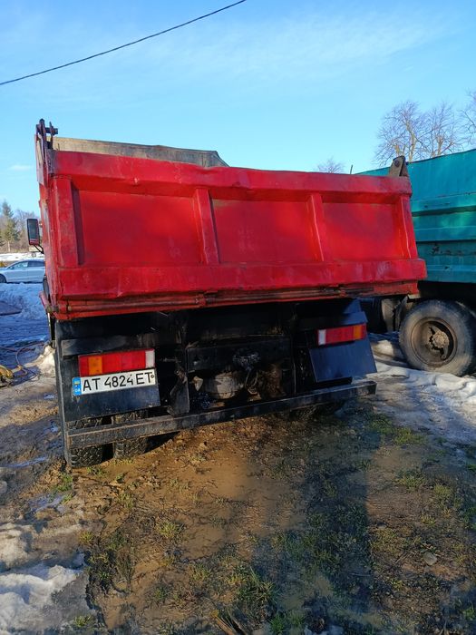 Камаз самоскид..