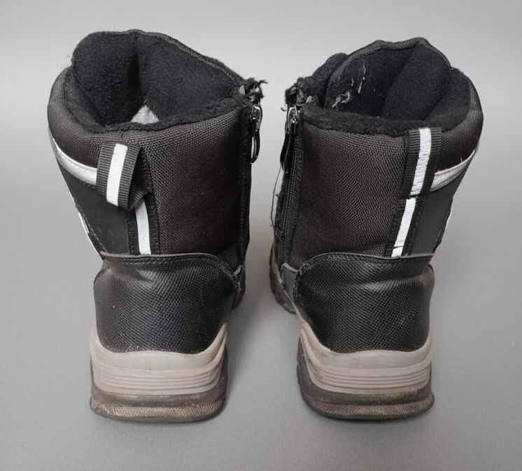 Продам ботинки зимние детские