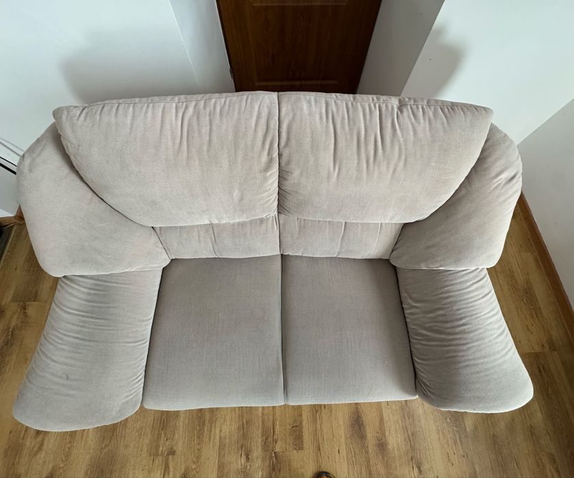 Sofa 2-osobowa jasnoszara + szuflada na pościel