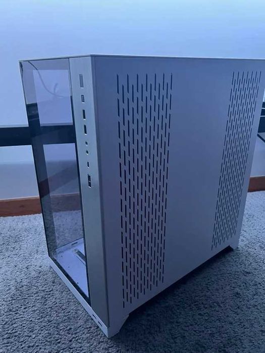 Caixa Lian Li O11 Dynamic ROG Edition - Branca