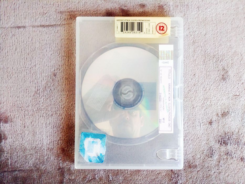 2 DVDs + 1 (oferta) Jimmy Hendrix + Deep Purple + Massive Attack