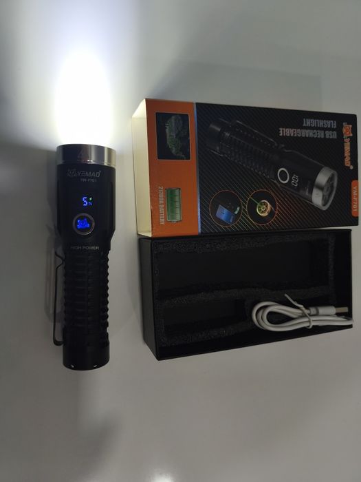 Lanterna Led XTE 20w + Led Laser 5000mAH
